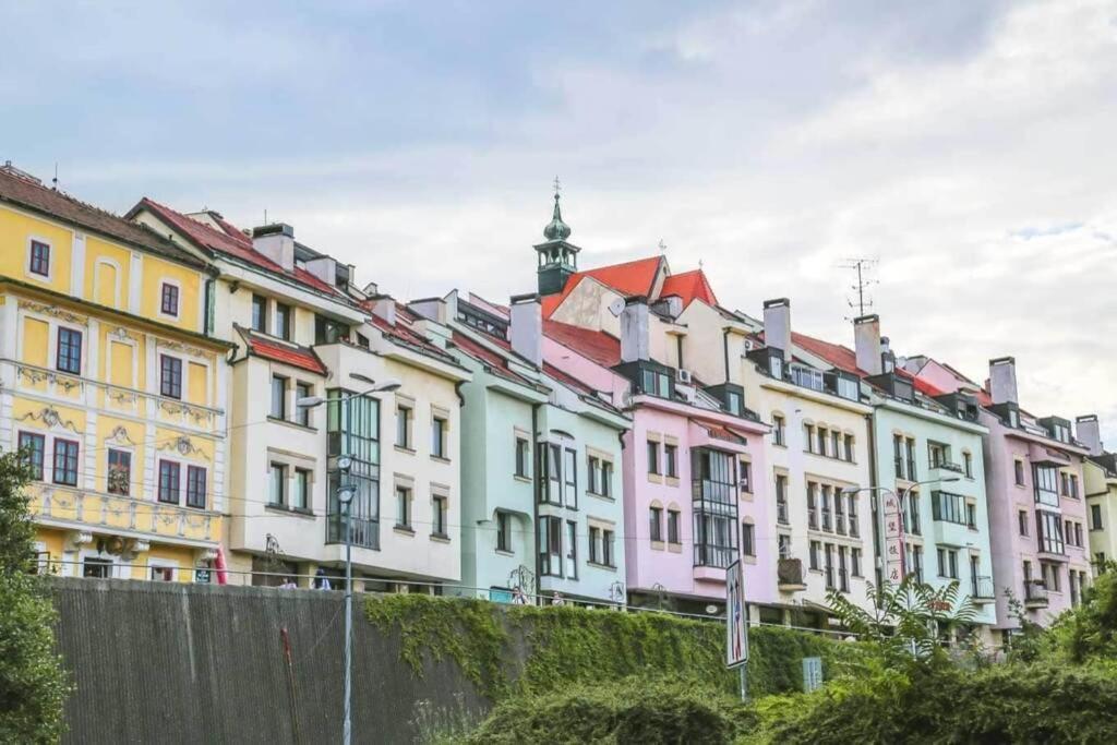 Boutique Flat In Old Town Apartamento Bratislava Exterior foto